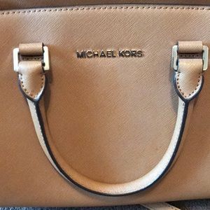 Michael Kors pocketbook with wallet like new